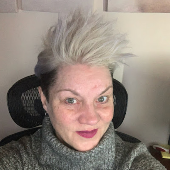 Meet your Posher, Cheryl - Picture 1 of 1